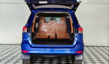 TOYOTA 4WD 2018 2.8V AT FORTUNER BLUE  57 full