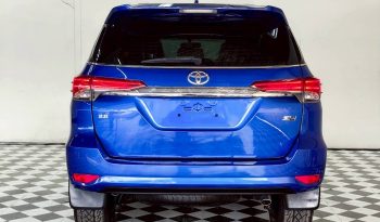 TOYOTA 4WD 2018 2.8V AT FORTUNER BLUE  57 full