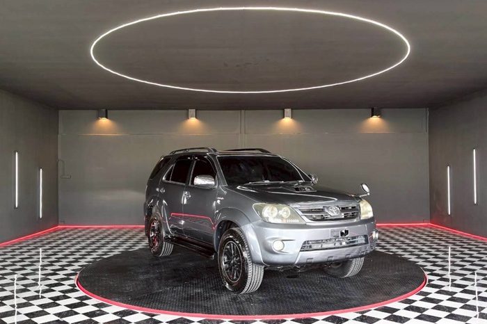 TOYOTA 4WD 2006 3.0V AT FORTUNER DARK GREY  6238 full