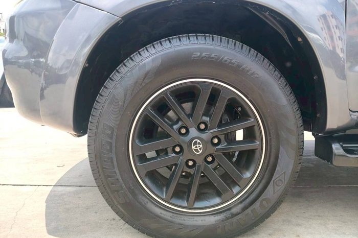 TOYOTA 4WD 2006 3.0V AT FORTUNER DARK GREY  6238 full