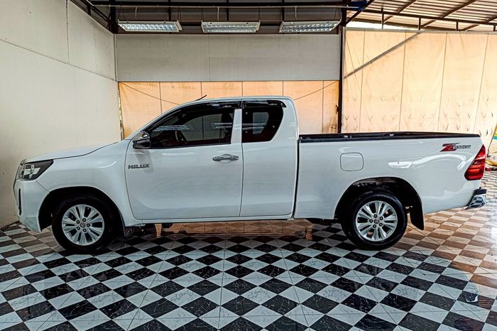 REVO 2WD 2021 2.4 MID MT SMART CAB WHITE  6419 full