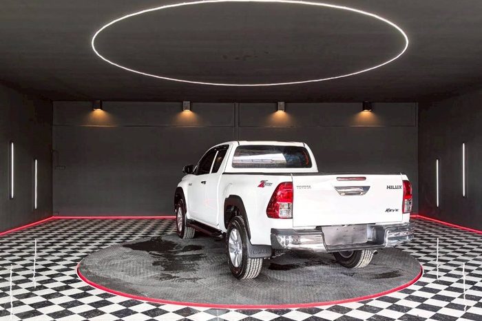 REVO 2WD 2021 2.4 MID MT SMART CAB WHITE  6419 full
