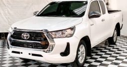 REVO 2WD 2021 2.4 MID MT SMART CAB WHITE  6425
