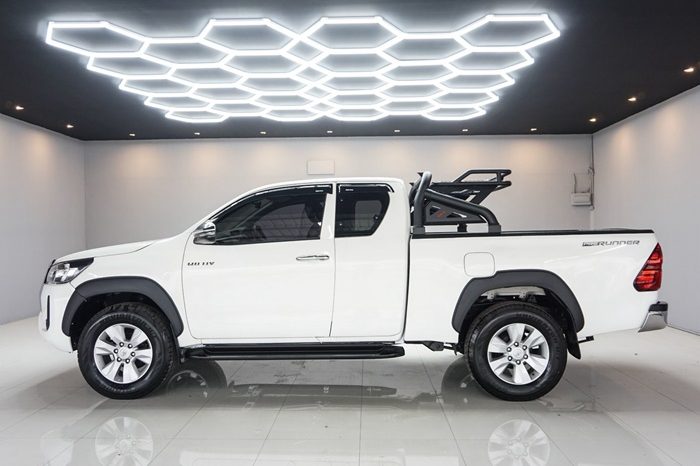 REVO 2WD 2021 2.4 MID MT SMART CAB WHITE  6425 full