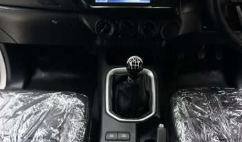 REVO 2WD 2021 2.4 MID MT SMART CAB WHITE  6425 full
