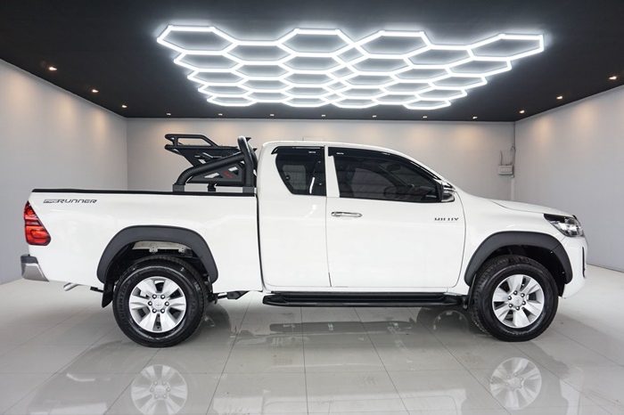REVO 2WD 2021 2.4 MID MT SMART CAB WHITE  6425 full