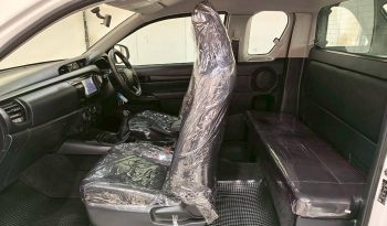 REVO 2WD 2022 2.4 ENTRY MT SMART CAB WHITE 6487 full