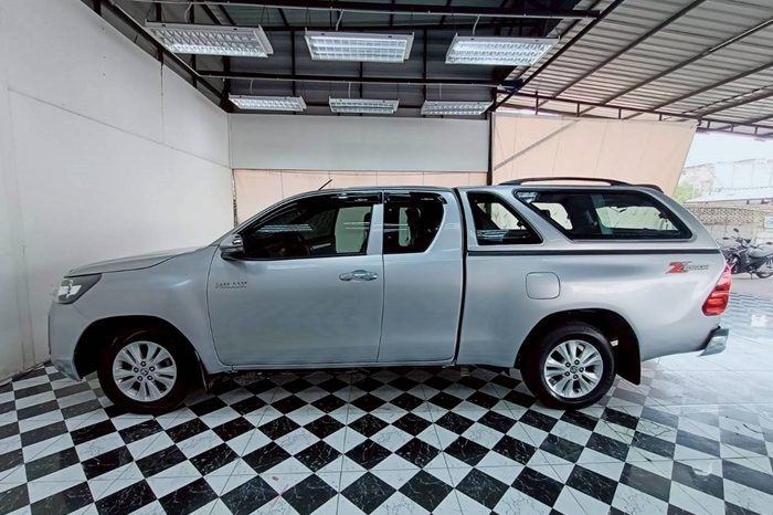 REVO 2WD 2021 2.4 MID MT SMART CAB SILVER  6536 full