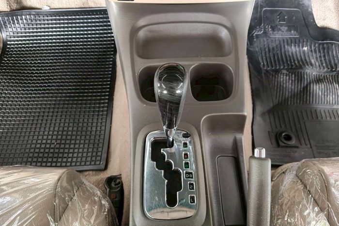TOYOTA 2WD 2012 2.7V AT FORTUNER WHITE  738 full