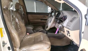TOYOTA 2WD 2012 2.7V AT FORTUNER WHITE  738 full