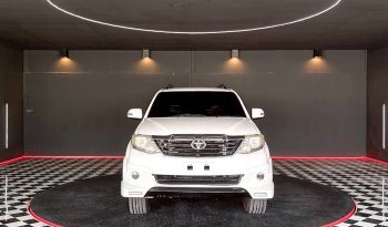 TOYOTA 2WD 2012 2.7V AT FORTUNER WHITE  738 full