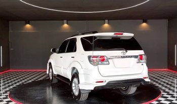 TOYOTA 2WD 2012 2.7V AT FORTUNER WHITE  738 full