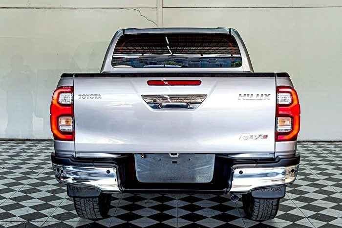 REVO 4WD 2021 2.8G AT DOUBLE CAB SILVER  7418 full