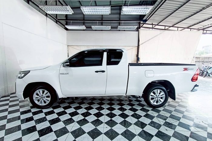 REVO 2WD 2023 2.4 ENTRY AT SMART CAB WHITE 7608 full
