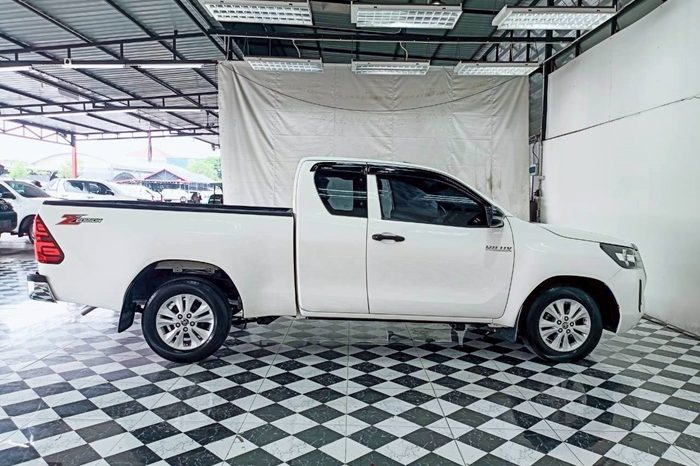 REVO 2WD 2023 2.4 ENTRY AT SMART CAB WHITE 7608 full