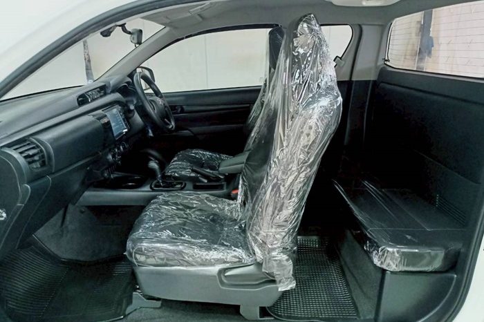 REVO 2WD 2023 2.4 ENTRY AT SMART CAB WHITE 7608 full