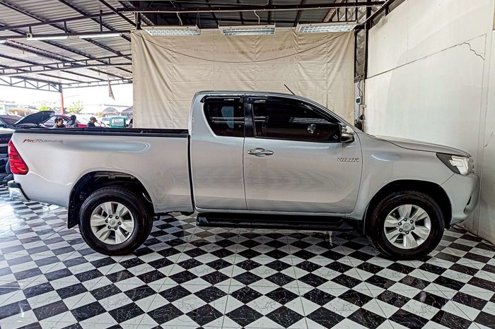 REVO PRE 2017 2.4E AT SMART CAB SILVER  7893 full