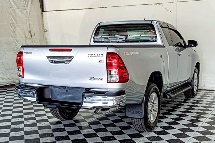 REVO PRE 2017 2.4E AT SMART CAB SILVER  7893 full