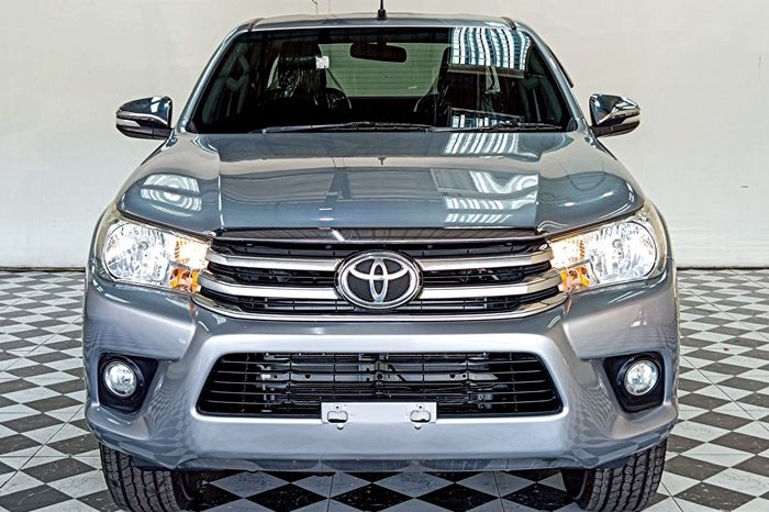 REVO PRE 2017 2.4E AT SMART CAB SILVER  7893 full