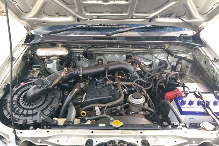 TOYOTA 4WD 2007 2.7V AT FORTUNER SILVER  8086 full