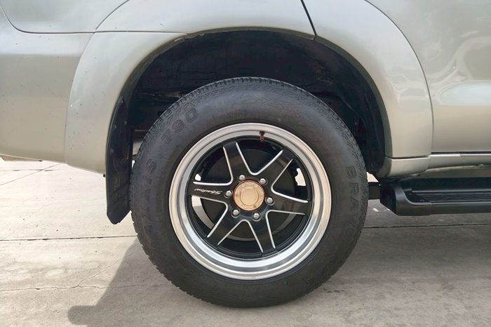 TOYOTA 4WD 2007 2.7V AT FORTUNER SILVER  8086 full