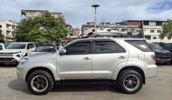 TOYOTA 4WD 2007 2.7V AT FORTUNER SILVER  8086 full