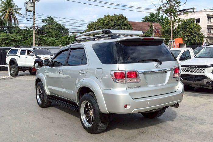 TOYOTA 4WD 2007 2.7V AT FORTUNER SILVER  8086 full