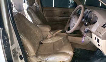 TOYOTA 4WD 2007 2.7V AT FORTUNER SILVER  8086 full