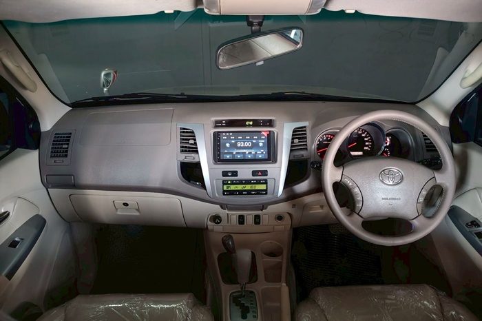 TOYOTA 4WD 2007 2.7V AT FORTUNER SILVER  8086 full