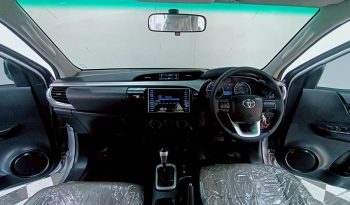 REVO PRE 2017 2.4E AT SMART CAB SILVER  8414 full