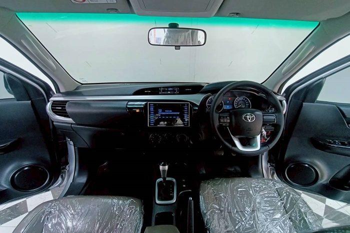 REVO PRE 2017 2.4E AT SMART CAB SILVER  8414 full