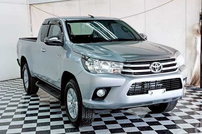 REVO PRE 2017 2.4E AT SMART CAB SILVER  8414 full