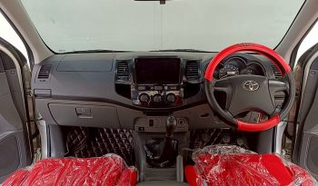 VIGO 2WD 2013 2.5G MT SMART CAB SILVER  9430 full