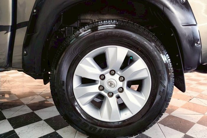 REVO 2WD 2020 2.4 MID AT DOUBLE CAB BRONZE  9638 full