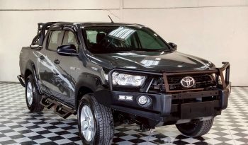 REVO 2WD 2020 2.4 MID AT DOUBLE CAB BRONZE  9638 full