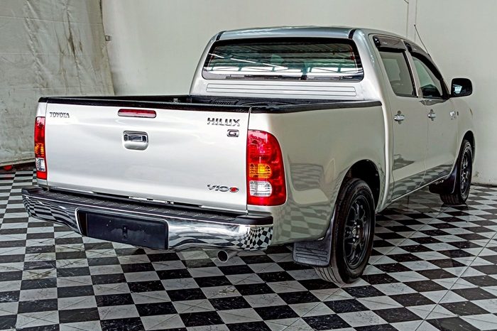VIGO 2WD 2006 3.0G AT DOUBLE CAB SILVER  9723 full