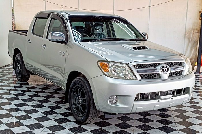 VIGO 2WD 2006 3.0G AT DOUBLE CAB SILVER  9723 full