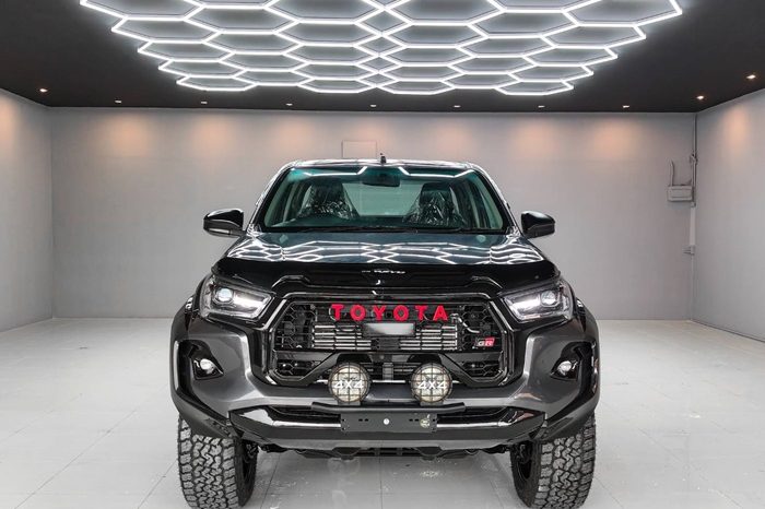 REVO 4WD 2016 2.4J AT SMART CAB DARK GREY  4540 full