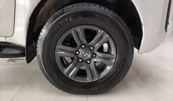REVO 2WD 2022 2.4 ENTRY MT SMART CAB WHITE  7730 full