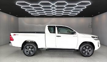 REVO 2WD 2022 2.4 ENTRY MT SMART CAB WHITE  7730 full