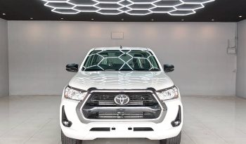 REVO 2WD 2022 2.4 ENTRY MT SMART CAB WHITE  7730 full