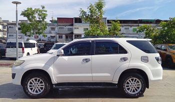 TOYOTA 2WD 2012 2.7V AT FORTUNER WHITE  5688 full
