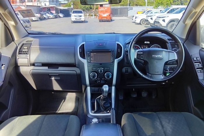 ISUZU 4WD 2019 3.0 MT DOUBLE CAB SILVER  2275 full