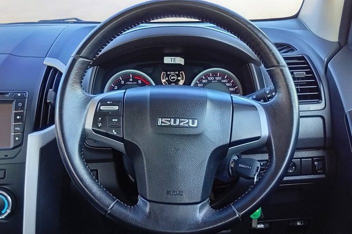 ISUZU 4WD 2019 3.0 MT DOUBLE CAB SILVER  2275 full