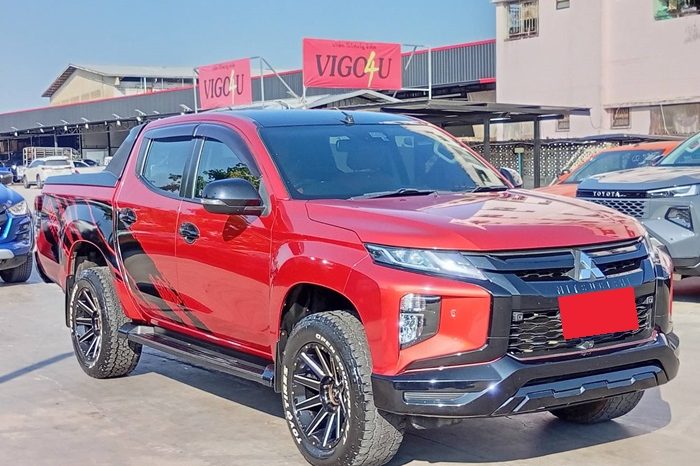 MUTSUBISHI 4WD 2020 2.0 AT DOUBLE CAB ORANGE  4972 full