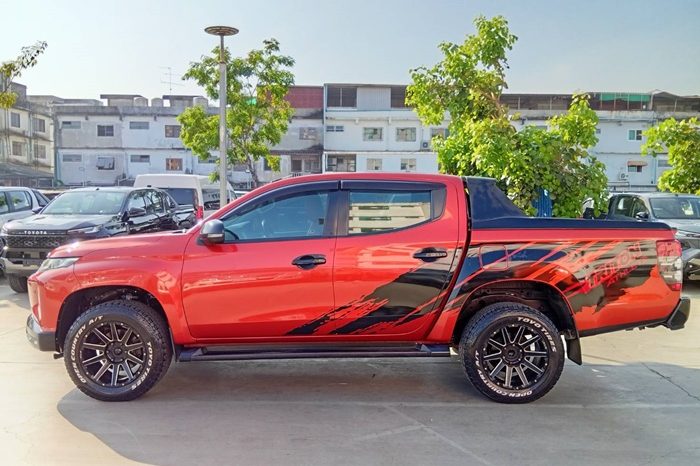 MUTSUBISHI 4WD 2020 2.0 AT DOUBLE CAB ORANGE  4972 full