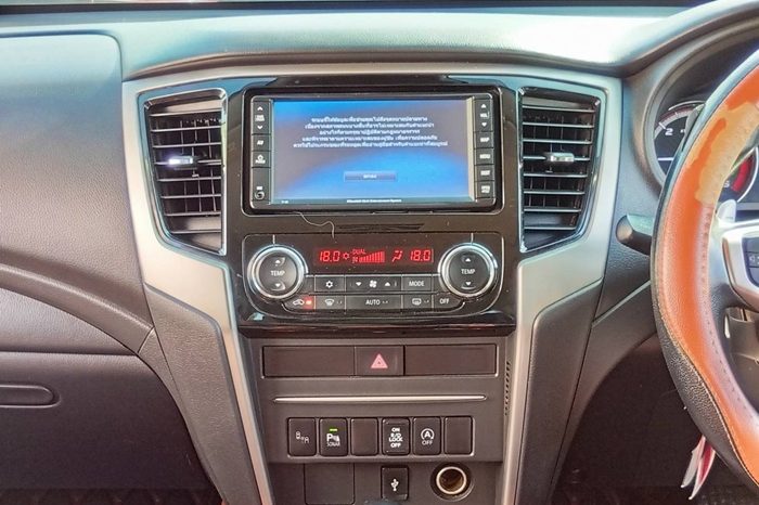 MUTSUBISHI 4WD 2020 2.0 AT DOUBLE CAB ORANGE  4972 full