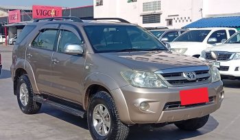 TOYOTA 4WD 2005 2.7V AT FORTUNER BROWN  9339 full