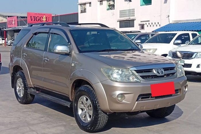 TOYOTA 4WD 2005 2.7V AT FORTUNER BROWN  9339 full