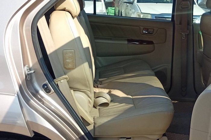 TOYOTA 4WD 2005 2.7V AT FORTUNER BROWN  9339 full